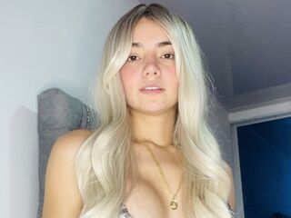nude webcamgirl pic AlisonWillson