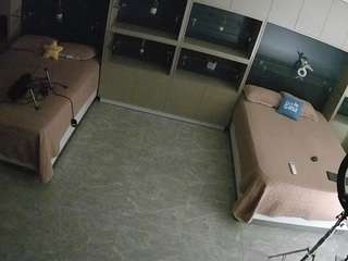 voyeurcam-casa-salsa-versus-room