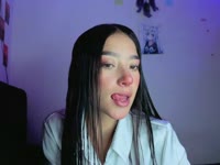 I am a girl full of energy, outgoing and always with a big smile. I love going to the gym, where I feel strong and motivated. My laugh is something that defines me, it