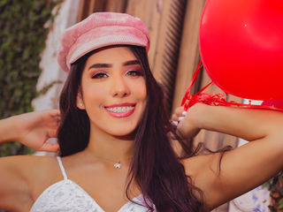 topless girl AbrilVelez