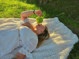 camgirl AriaHaley