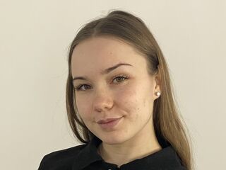 camgirl showing tits KayleenSteuart