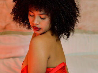 camgirl playing with sex toy LilitzRodriguez