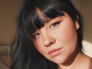 naughty cam girl fingering shaved pussy LolliFerrari