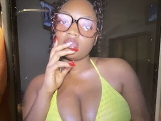 flirt chat room MakyDina