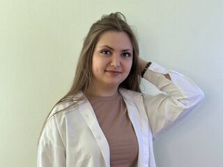 camgirl porn cam MildaTaddio