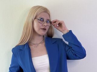 hot strip tease show TommieMalkani