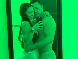 adult couple live cam AriadneandMike