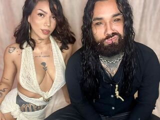 nude camgirl sucking cock MarlyAndArias