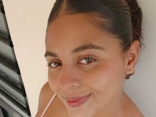 nude web cam AlanaRiveraa