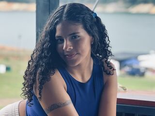 topless camgirl AleGil