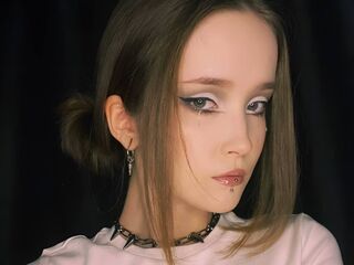 free chatroom AliceSteele