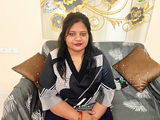 beautiful webcamgirl AlisCurve