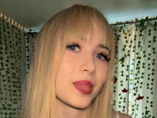 camwhore shaving pussy AliseWeekers