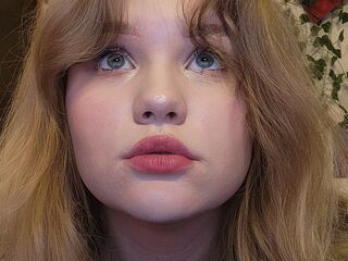 cam girl masturbating with dildo AlisiaTompson