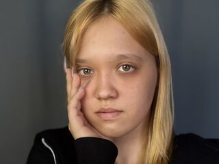 sexy webcam girl AlleenWelke