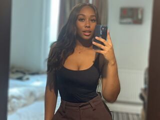 sex webcam AlynaRoss