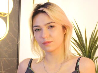 free webcam chatroom AlysiaBennet