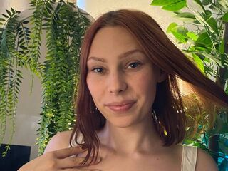 camgirl fingering pussy AmandaLohan