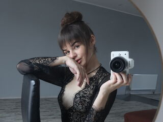 girl cam sex AmatuniLilit