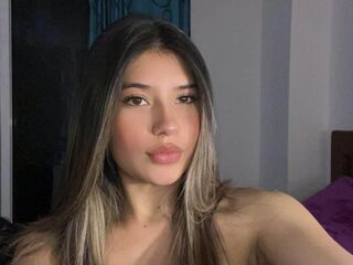 hot camslut AmberCerulli