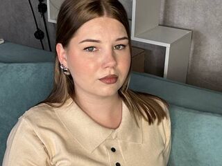 topless cam girl AnitaBelle