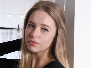 flirt chat room AnnetteMajid