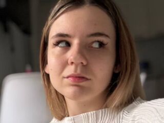 beautiful cam girl AnnikaMorgan