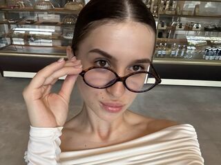 webcam show AriaMonro