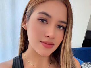 campicture ArianaBlosom