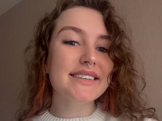 hot cam girl masturbating with vibrator AshleyMatchel
