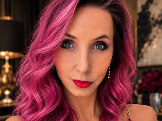 sexy camgirl live AvaNyra