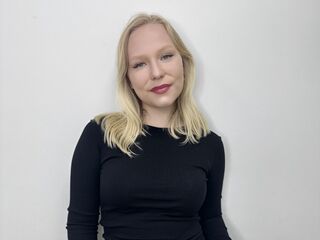 camgirl porn BeatrixBrowning