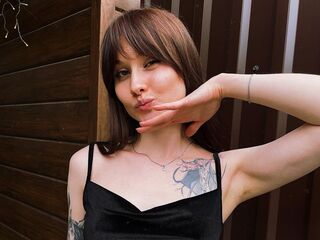 webcamgirl BellaMirage