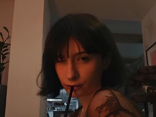 fingering girl chatroom BereniceDwight