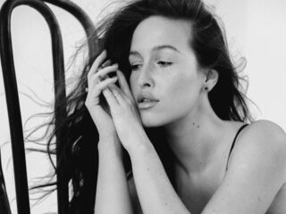 chat room live sex show BettyLarson