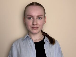adult cam BettyannGrenon