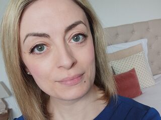 naked girl with cam masturbating BiancaLuxe