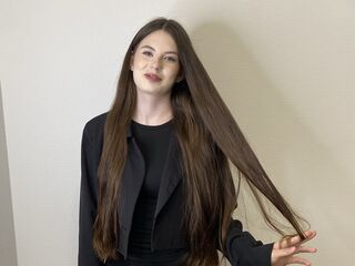 girl nude BrendaShabot