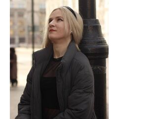 extreme cam video CarinGoodwin