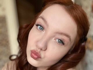 livesex cam CarolynJoosy
