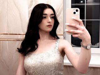 webcam girl chatroom CarriMaclachlan