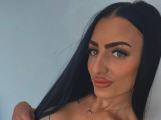 hot cam girl masturbating with vibrator CassyRoss