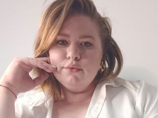 naked cam girl fingering pussy ChloeThru