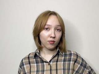beautiful girl webcam ChristinAguliar