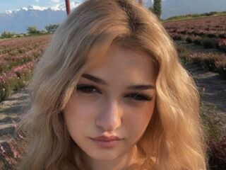 webcam live sex show CloudyFox