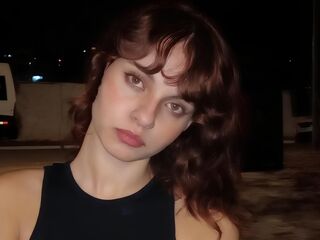 girl webcam CollinsSpear