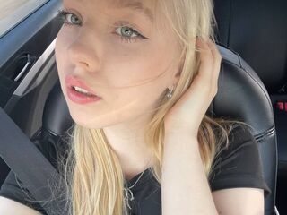 free live chat DaisyMonro