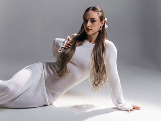 camgirl video chat room DannaWhite