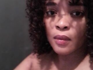 nude cam photo DelicateDiamond